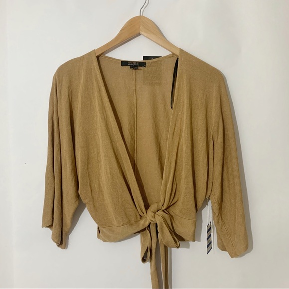 Forever 21 Tops - Loose crop top blouse